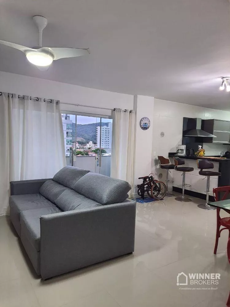 Apartamento à venda com 3 quartos, 99m² - Foto 2