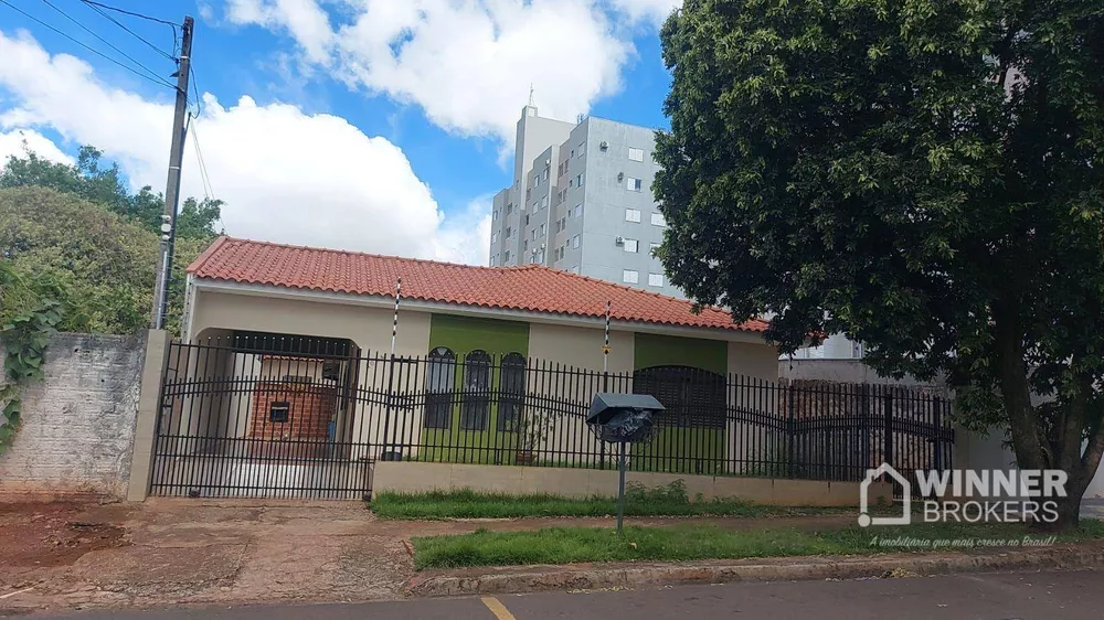 Casa à venda com 3 quartos, 163m² - Foto 2