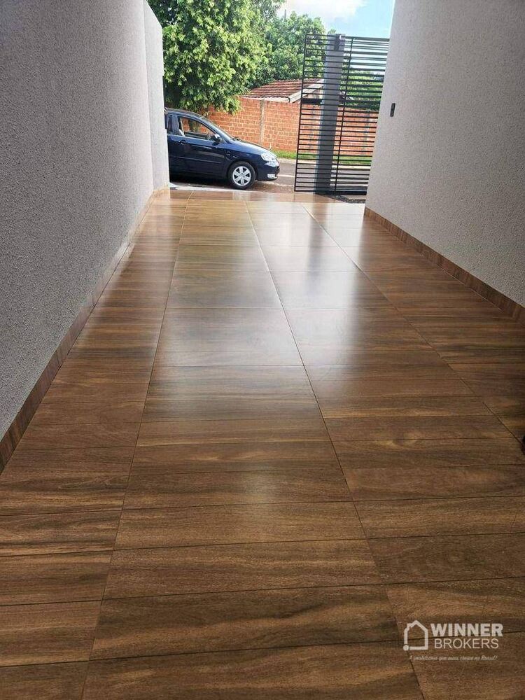 Casa à venda com 2 quartos, 70m² - Foto 4