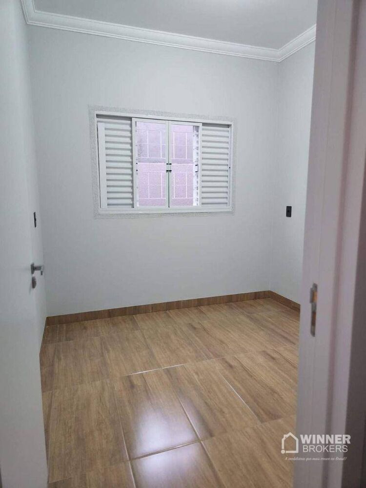 Casa à venda com 2 quartos, 70m² - Foto 13
