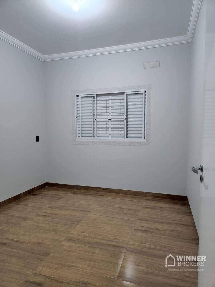 Casa à venda com 2 quartos, 70m² - Foto 5