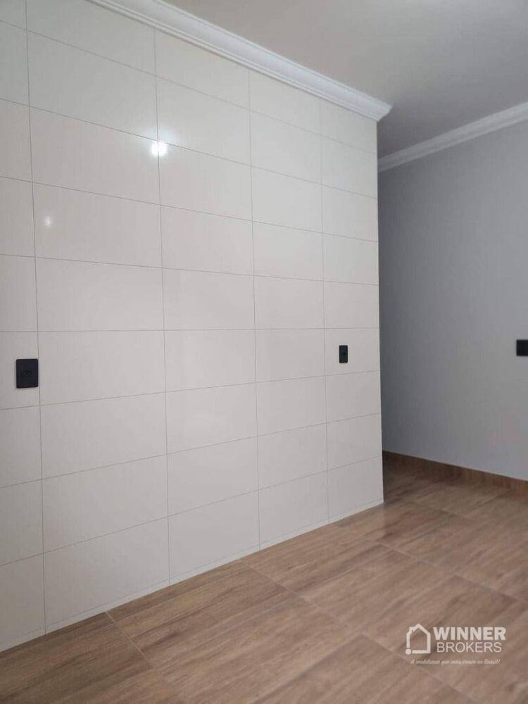 Casa à venda com 2 quartos, 70m² - Foto 8