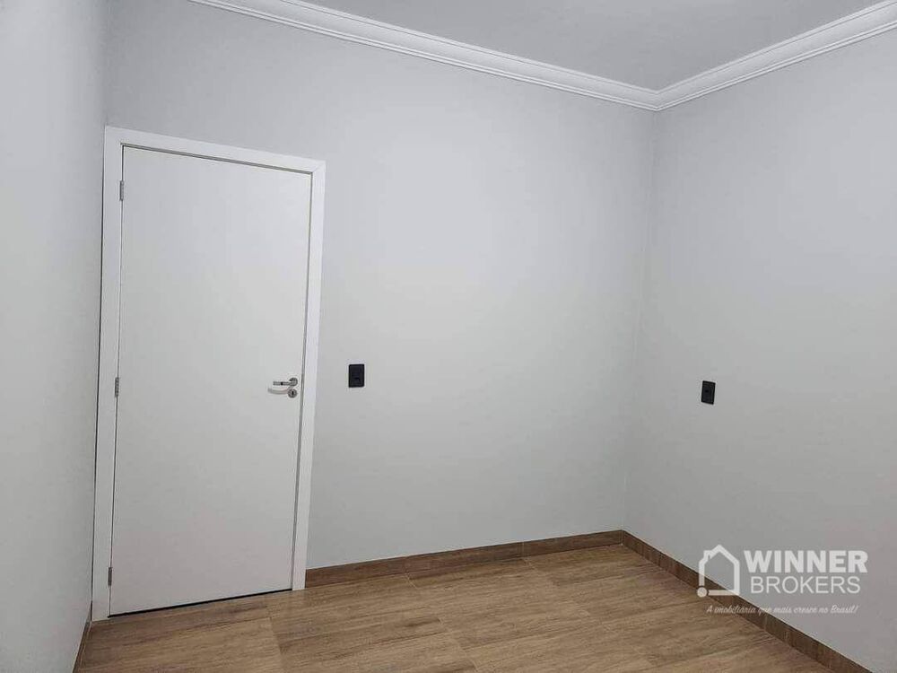 Casa à venda com 2 quartos, 70m² - Foto 12