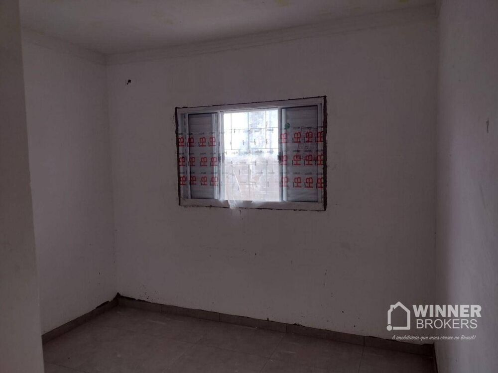 Casa à venda com 2 quartos, 60m² - Foto 3