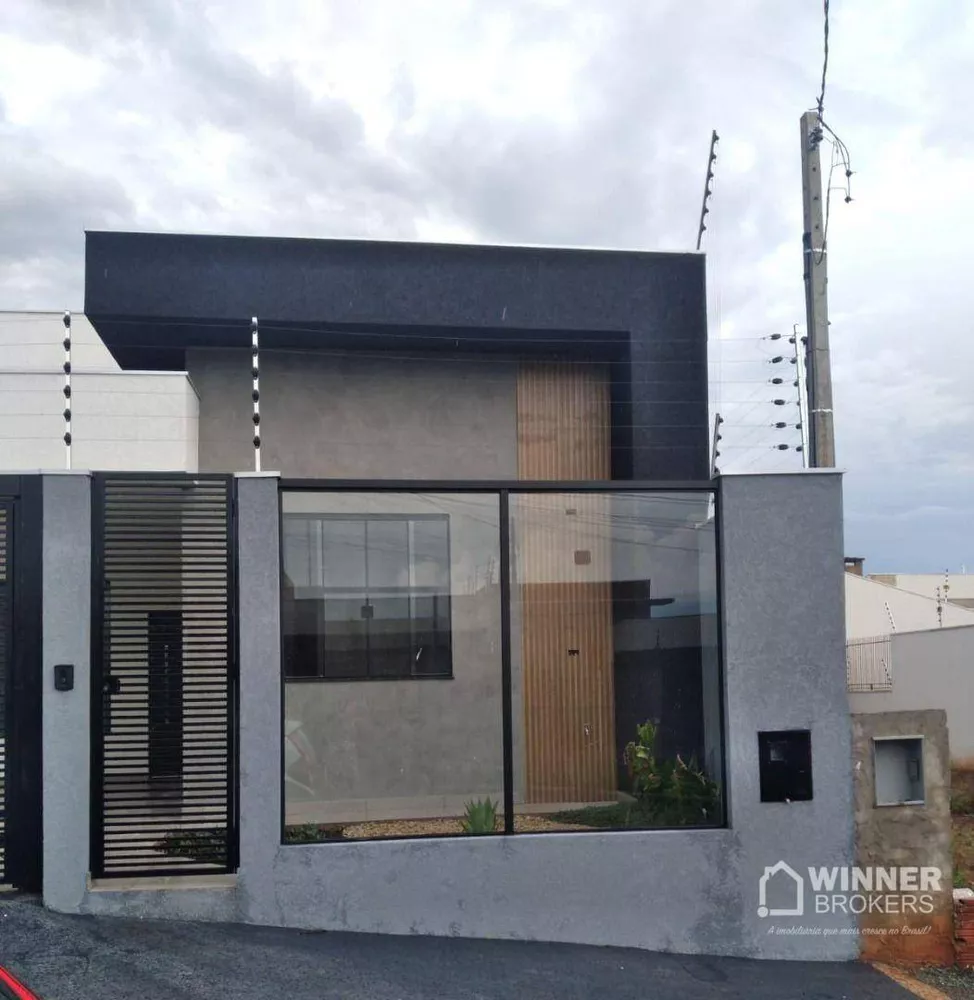 Casa à venda com 3 quartos, 110m² - Foto 1