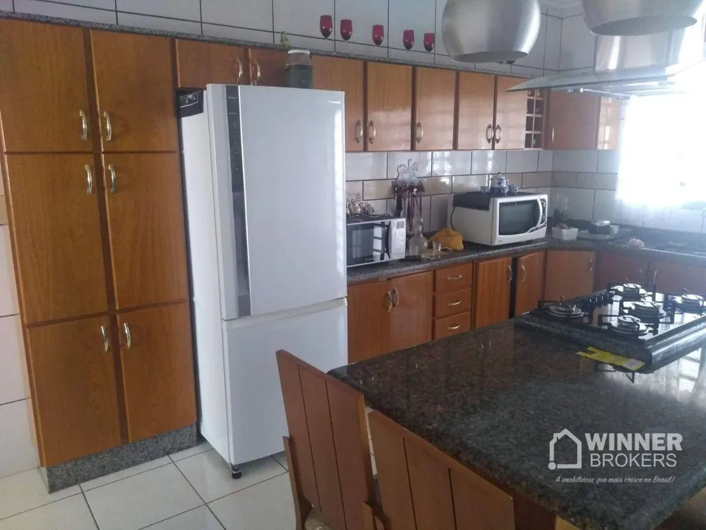 Casa, 3 quartos, 186 m² - Foto 4
