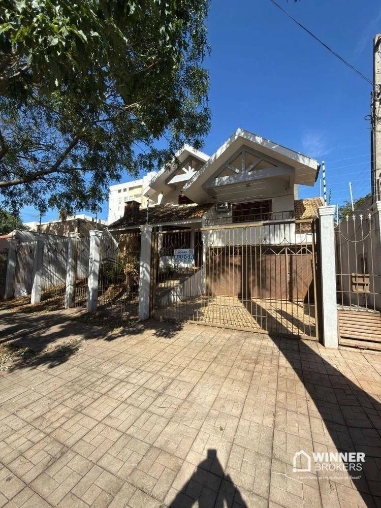 Sobrado, 5 quartos, 450 m² - Foto 2