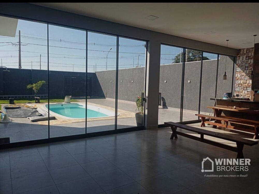 Casa à venda com 1 quarto, 104m² - Foto 2