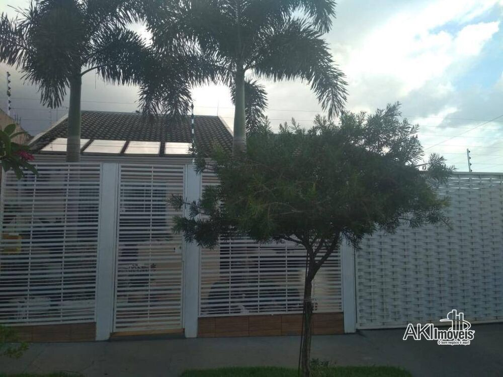 Casa, 4 quartos, 260 m² - Foto 1