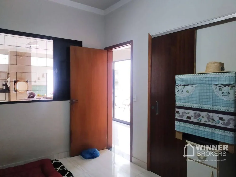 Casa, 4 quartos, 245 m² - Foto 9