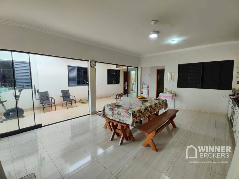 Casa, 4 quartos, 245 m² - Foto 7