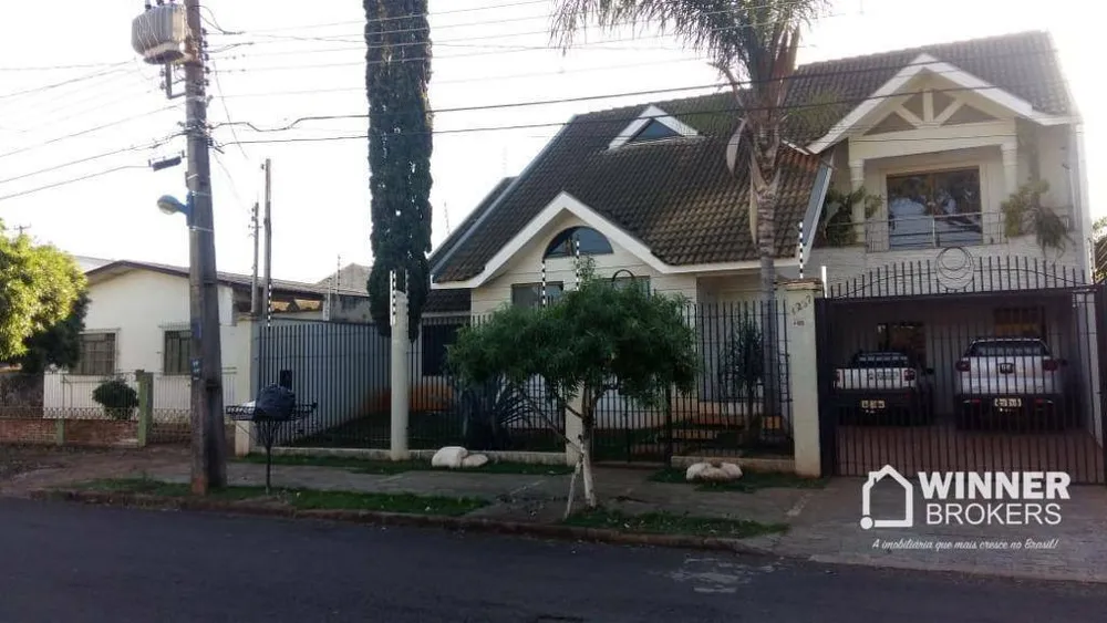 Sobrado, 3 quartos, 320 m² - Foto 1