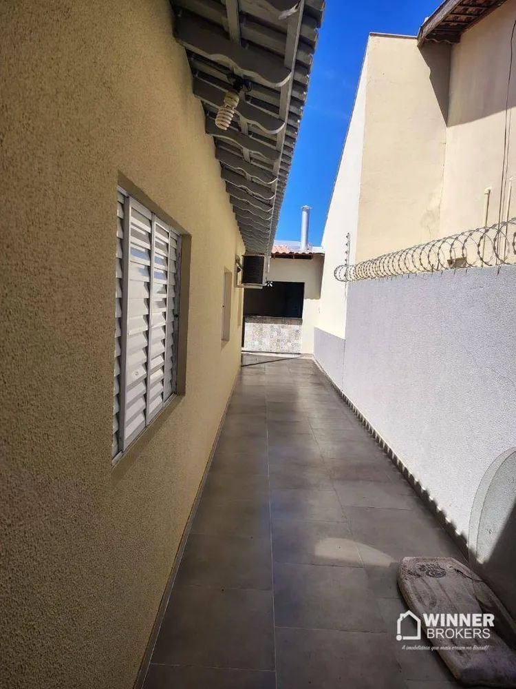 Casa, 3 quartos, 240 m² - Foto 4
