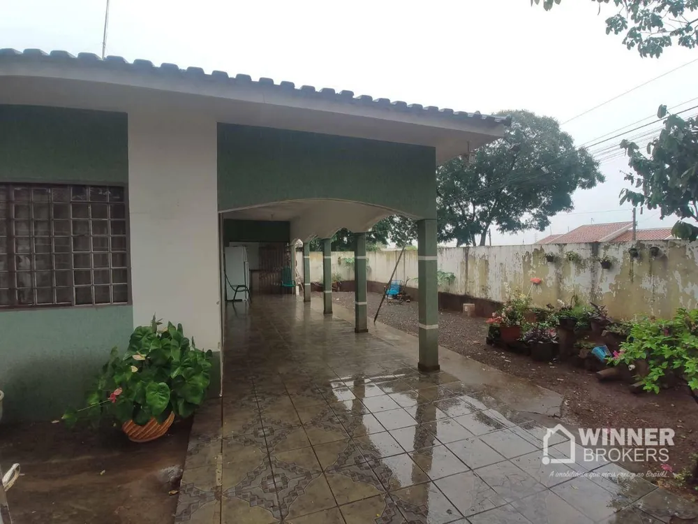 Casa, 5 quartos, 211 m² - Foto 2