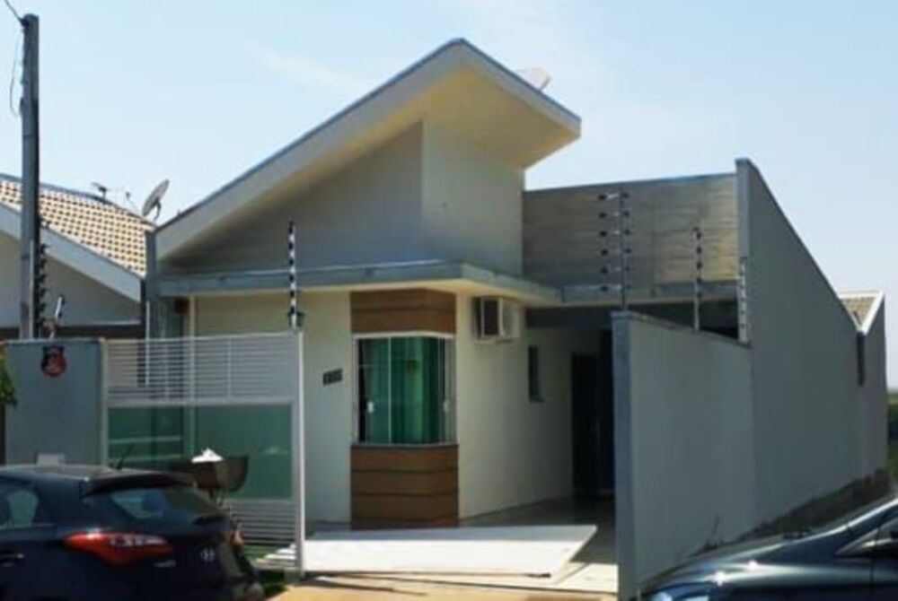 Casa à venda com 3 quartos, 105m² - Foto 1