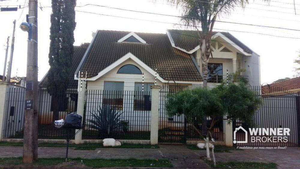 Sobrado, 3 quartos, 320 m² - Foto 2