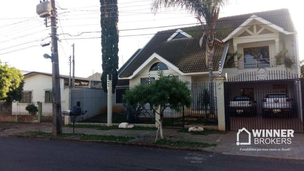 Sobrado, 3 quartos, 320 m² - Foto 1