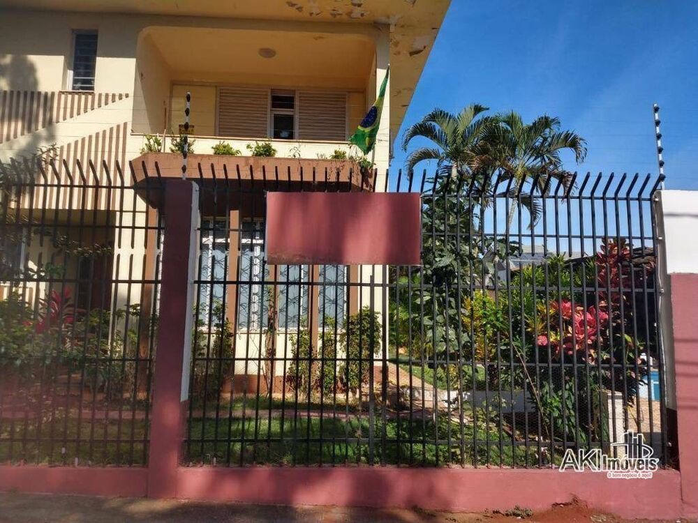 Sobrado, 4 quartos, 649 m² - Foto 1