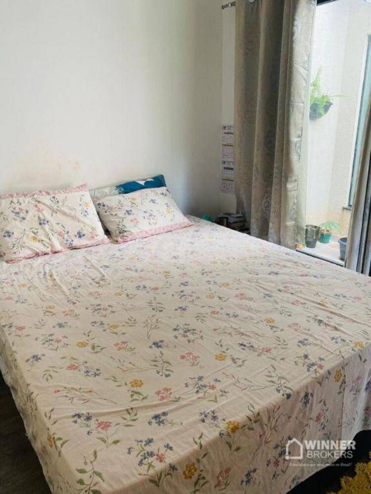 Casa à venda com 2 quartos, 61m² - Foto 5