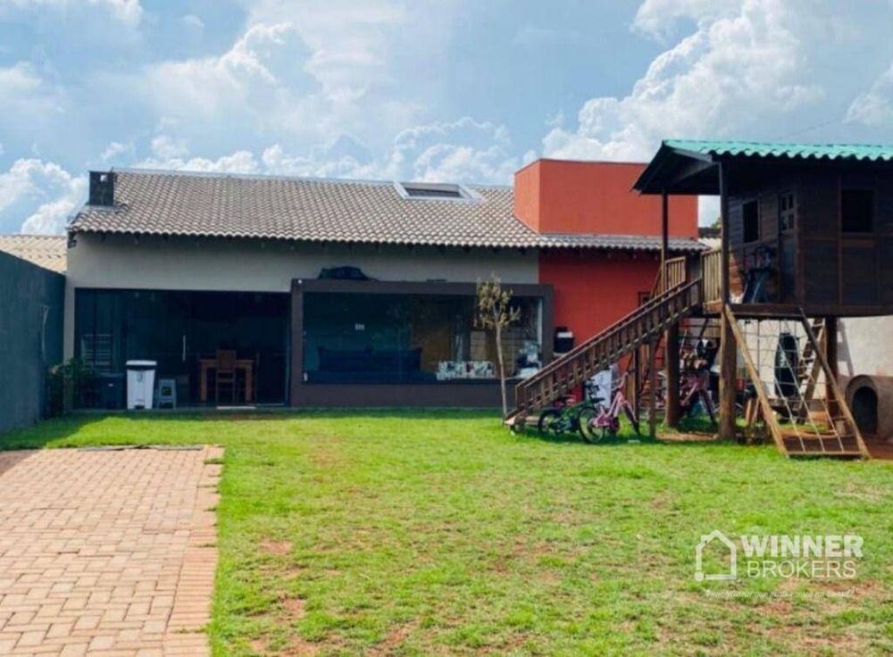 Casa à venda com 2 quartos, 61m² - Foto 1