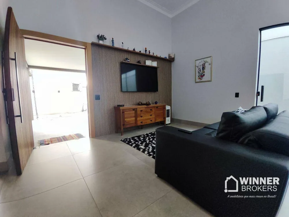 Casa, 3 quartos, 202 m² - Foto 3