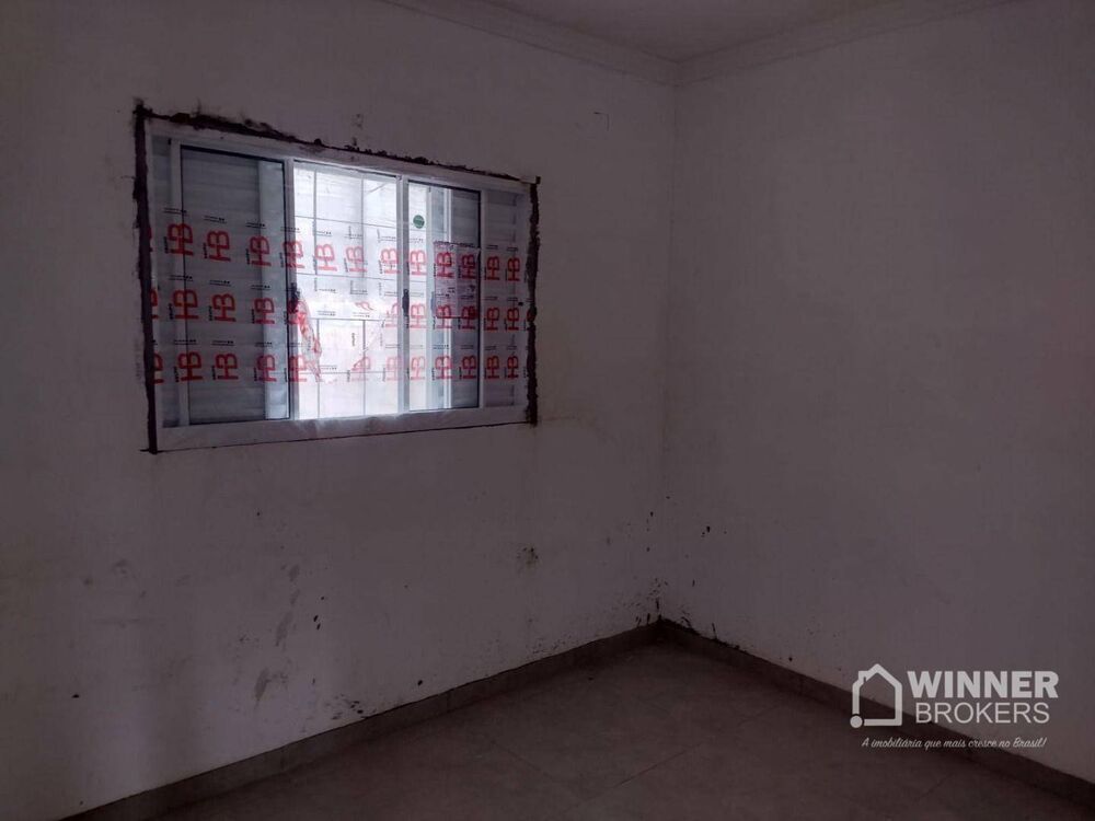 Casa à venda com 2 quartos, 60m² - Foto 2