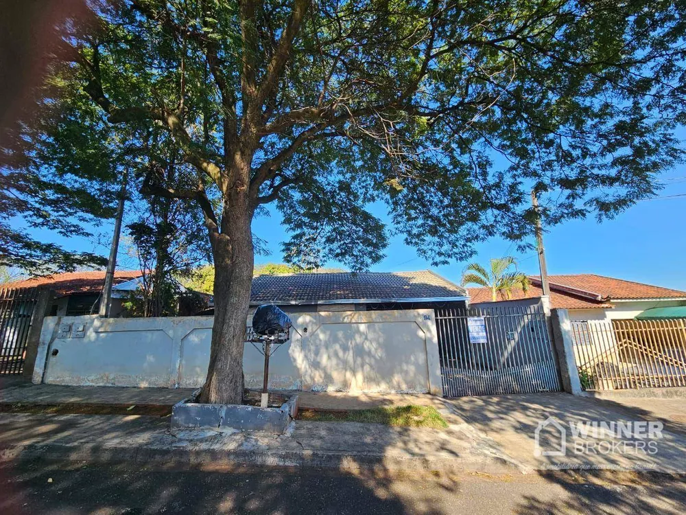 Casa à venda com 4 quartos, 110m² - Foto 2