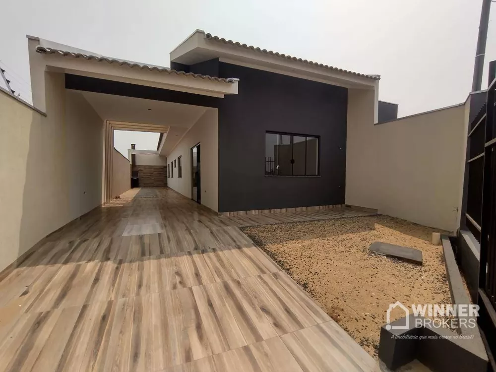 Casa à venda com 3 quartos, 96m² - Foto 1