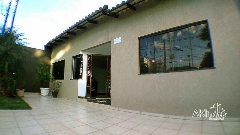 Casa, 4 quartos, 165 m² - Foto 2