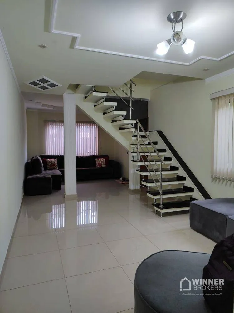 Sobrado, 3 quartos, 205 m² - Foto 2