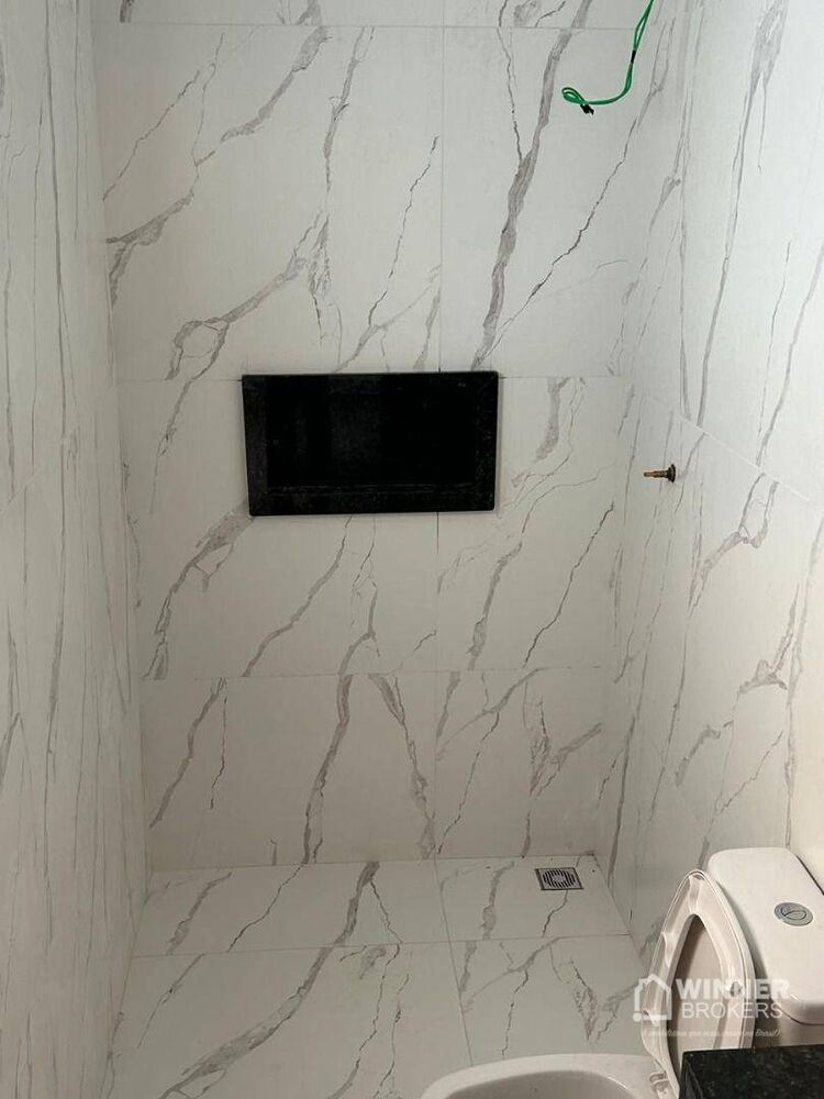 Casa à venda com 3 quartos, 85m² - Foto 2