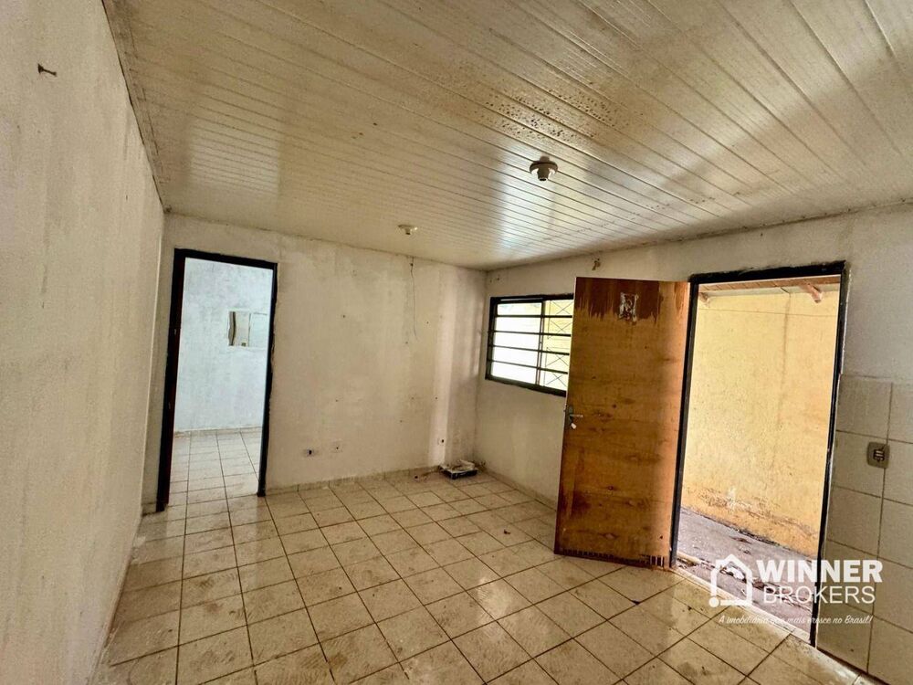 Casa à venda com 2 quartos, 60m² - Foto 3