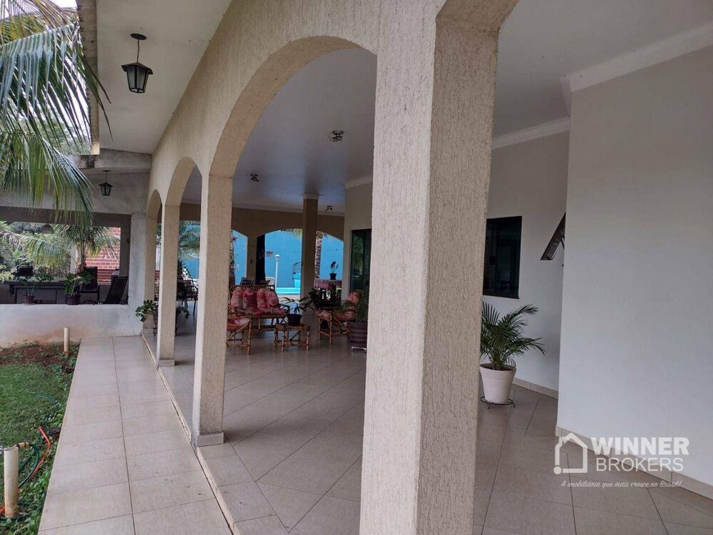 Chácara à venda com 3 quartos, 346m² - Foto 1