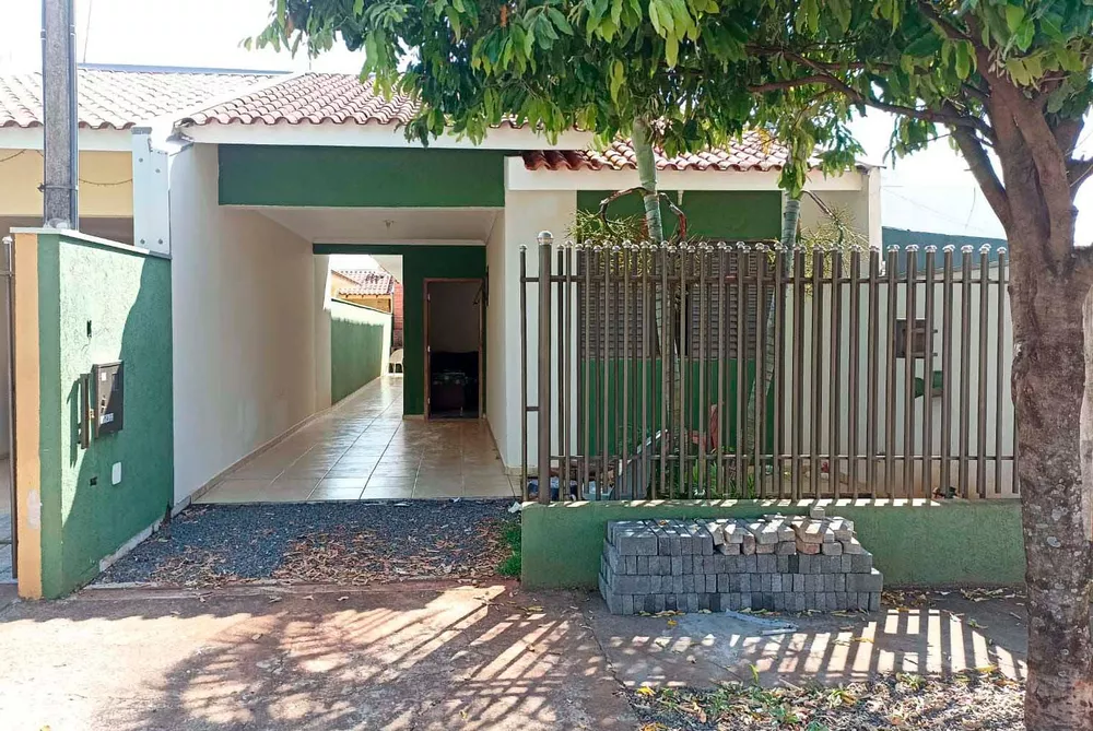 Casa à venda com 3 quartos, 136m² - Foto 1