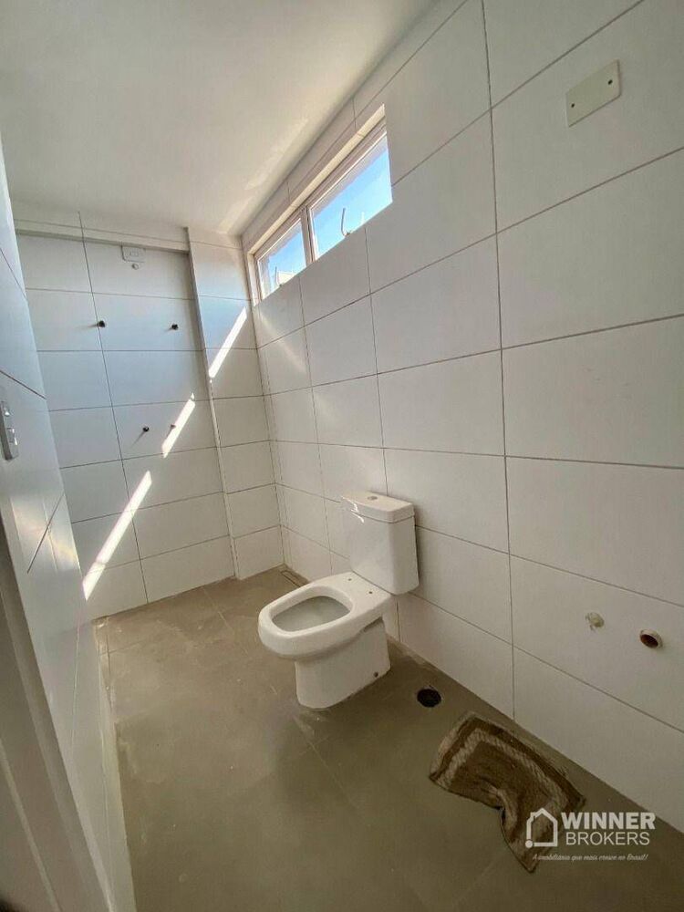 Apartamento à venda com 3 quartos, 192m² - Foto 4