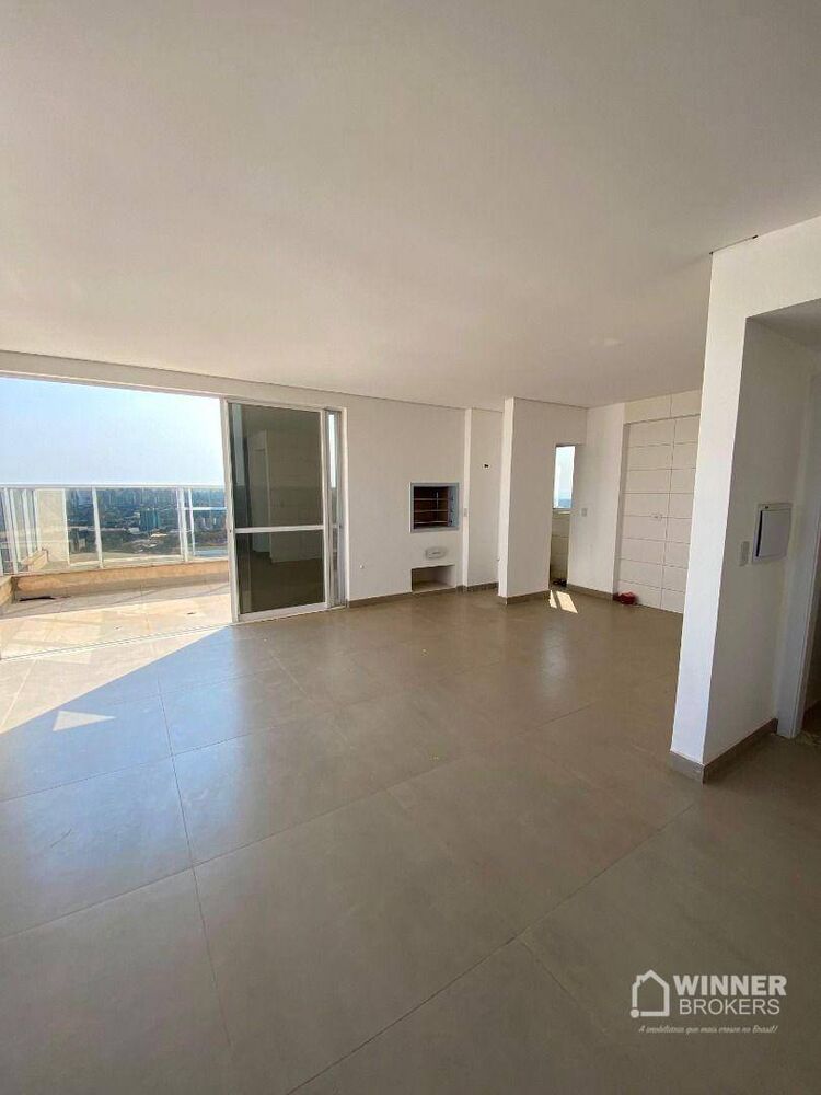 Apartamento à venda com 3 quartos, 192m² - Foto 3