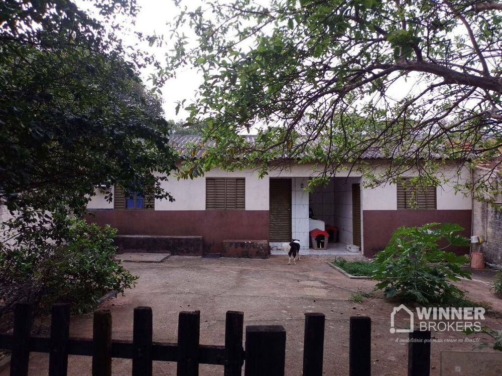 Casa à venda com 3 quartos, 178m² - Foto 4