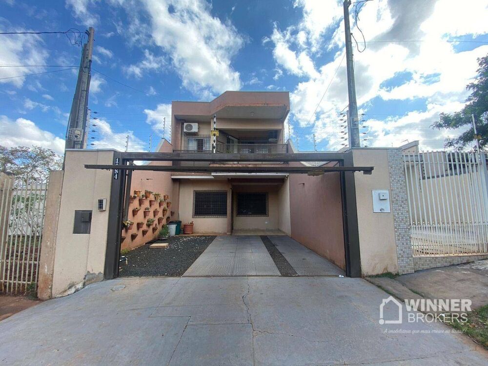 Sobrado, 5 quartos, 263 m² - Foto 1