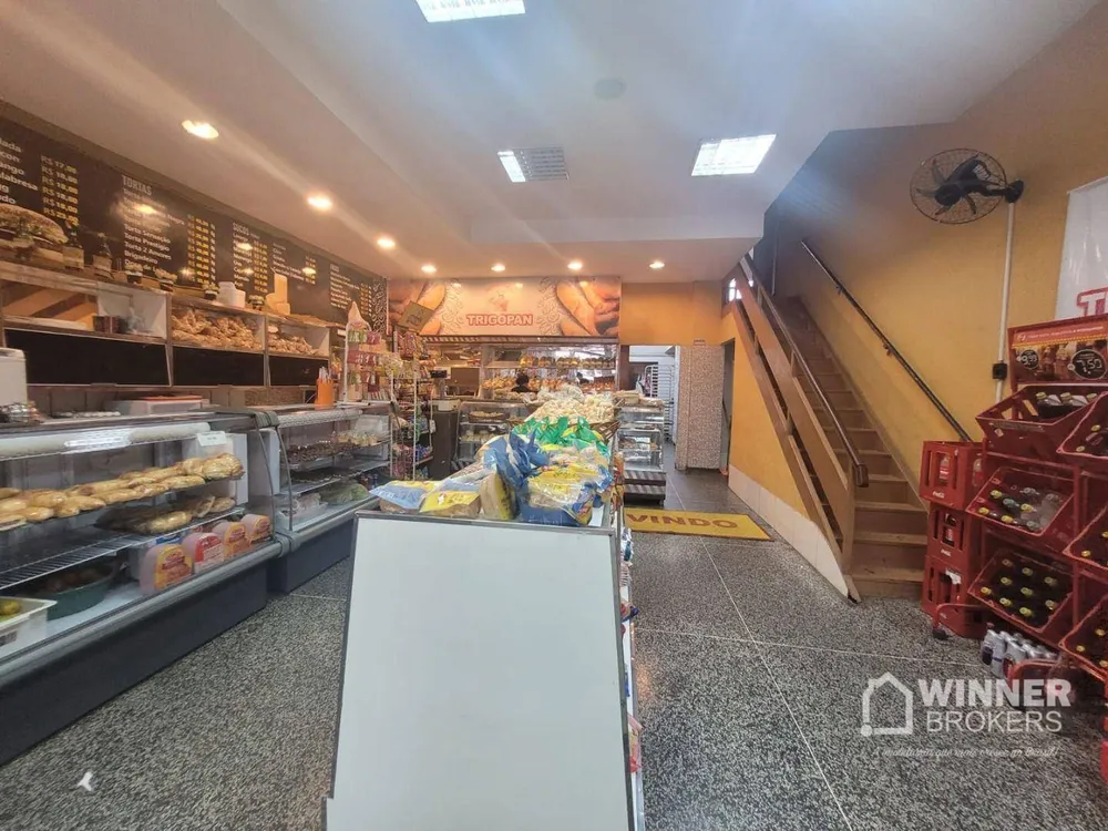Loja-Salão, 300 m² - Foto 1