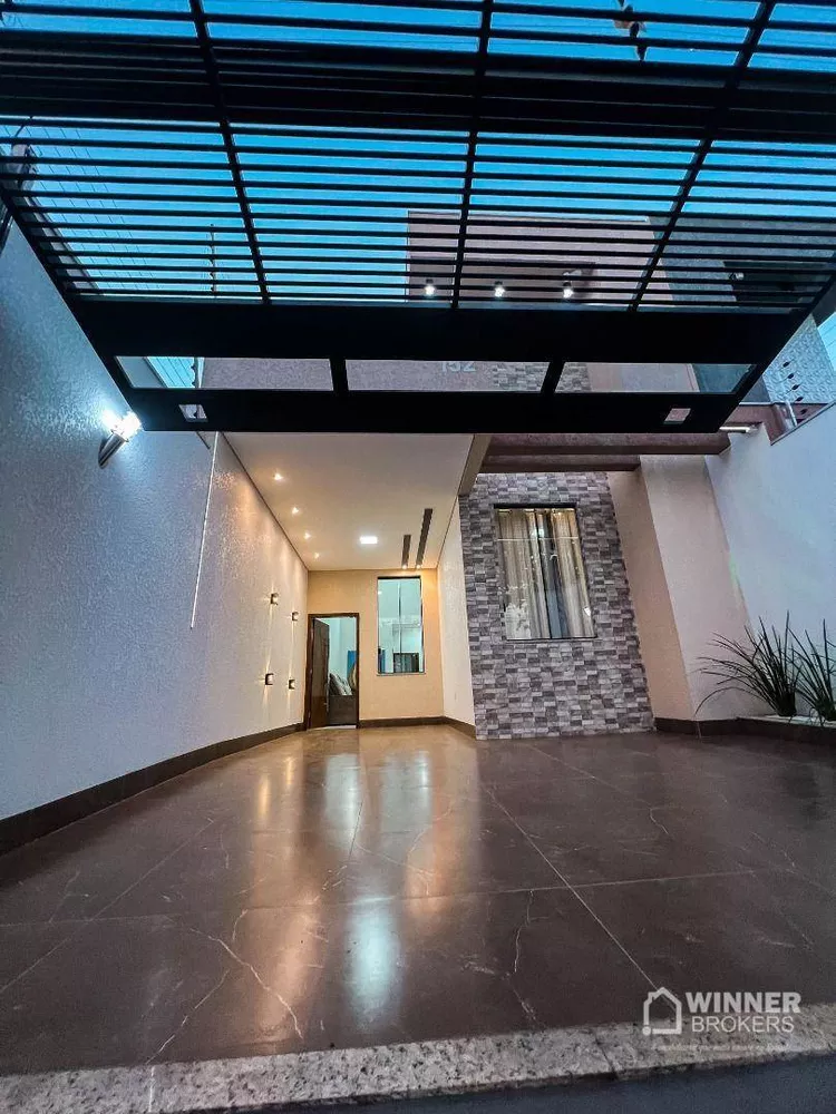 Casa à venda com 3 quartos, 105m² - Foto 2