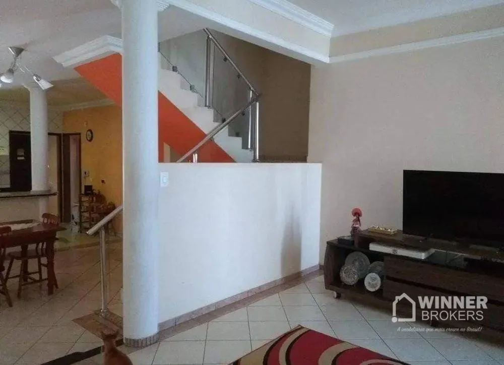 Casa, 6 quartos, 300 m² - Foto 3