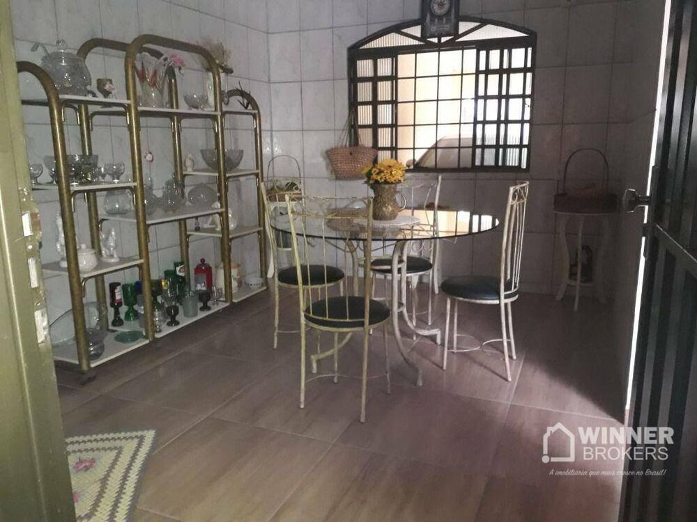 Casa, 3 quartos, 208 m² - Foto 2