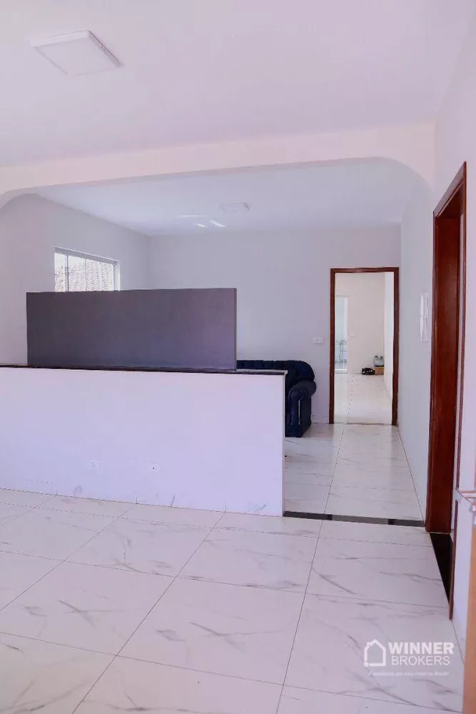 Casa à venda com 3 quartos, 201m² - Foto 4