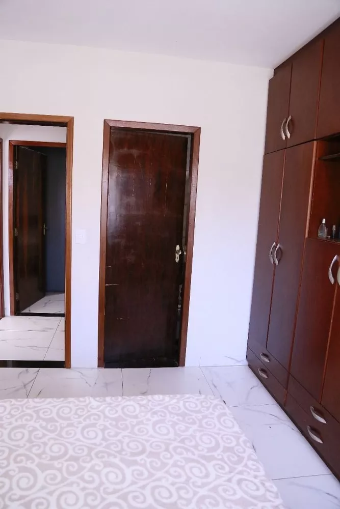 Casa à venda com 3 quartos, 201m² - Foto 5