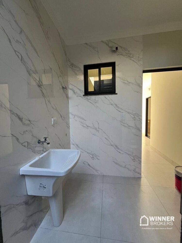 Casa, 3 quartos, 131 m² - Foto 1