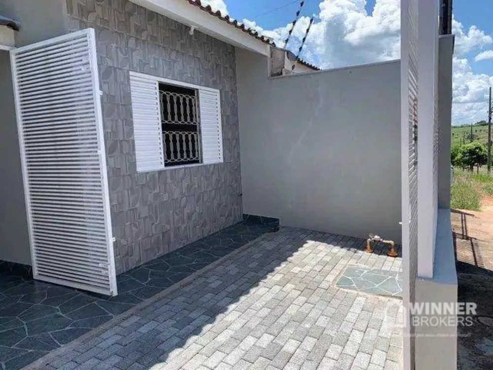 Casa à venda com 3 quartos, 105m² - Foto 4