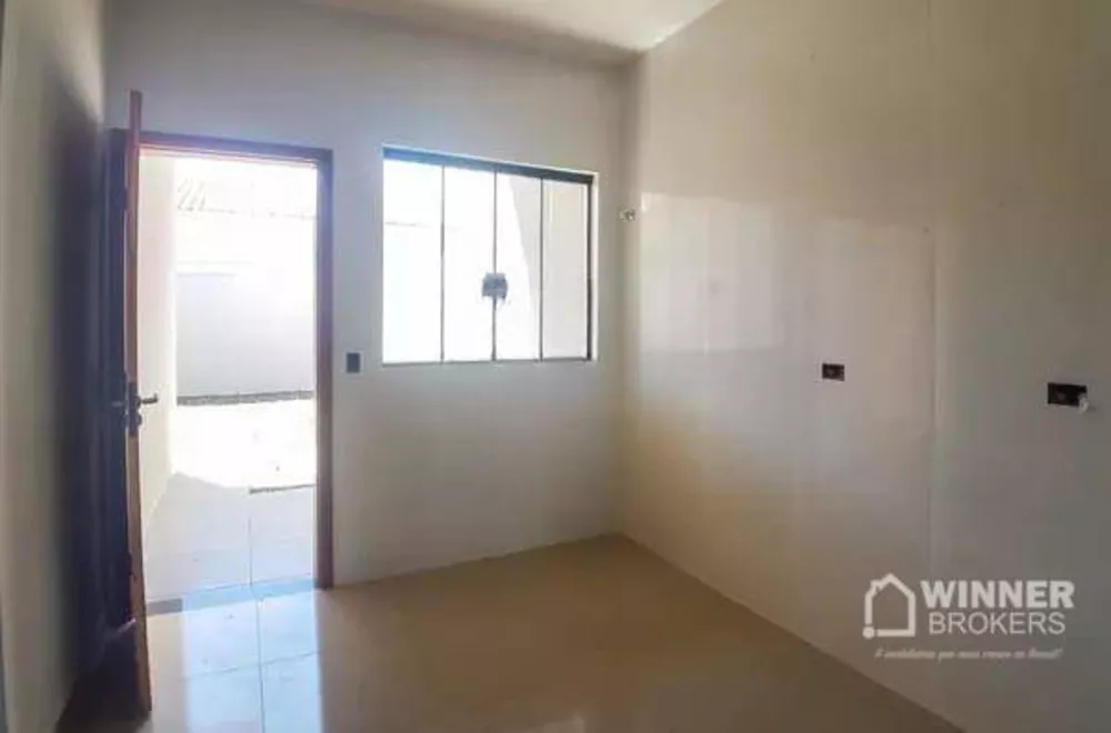 Casa à venda com 3 quartos, 80m² - Foto 4