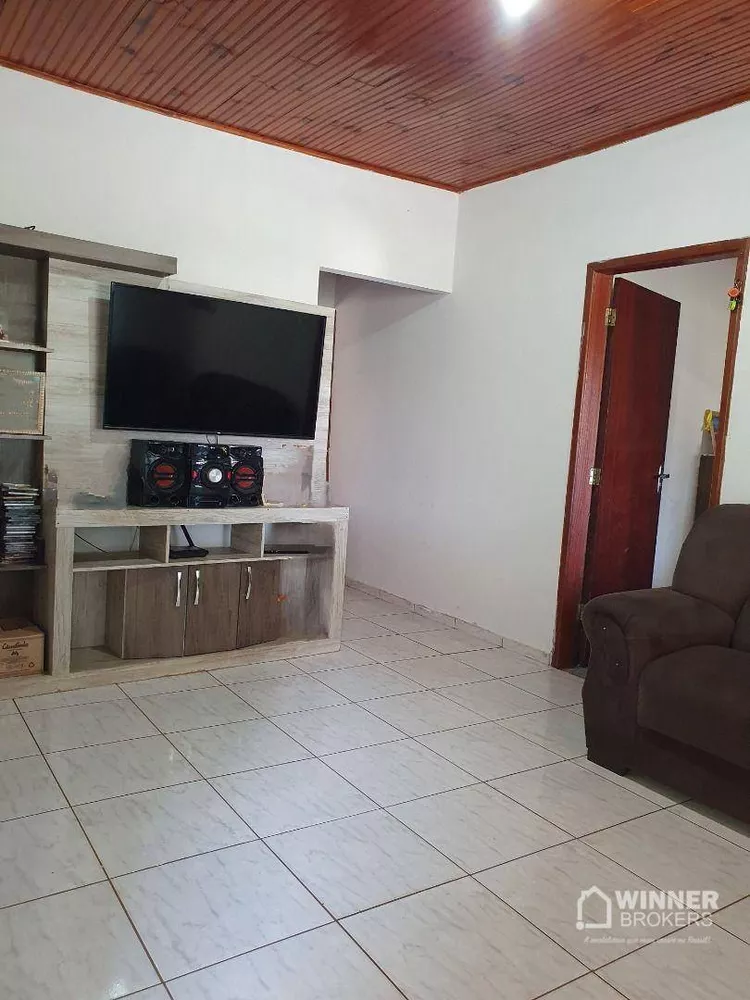 Casa à venda com 3 quartos, 169m² - Foto 3