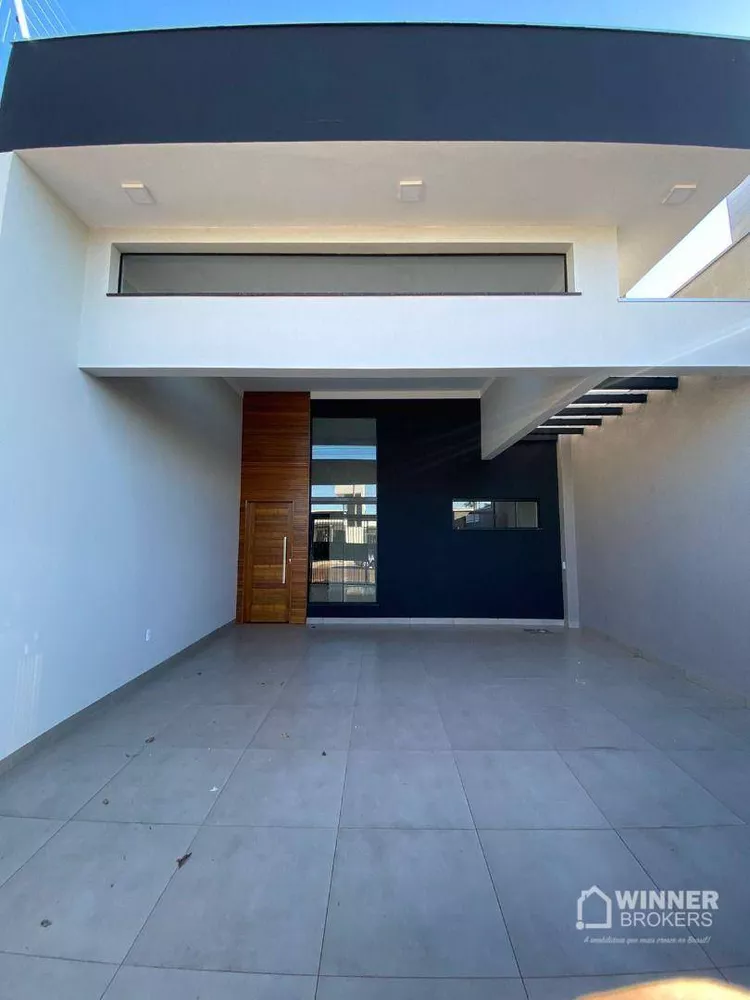 Casa à venda com 3 quartos, 105m² - Foto 2