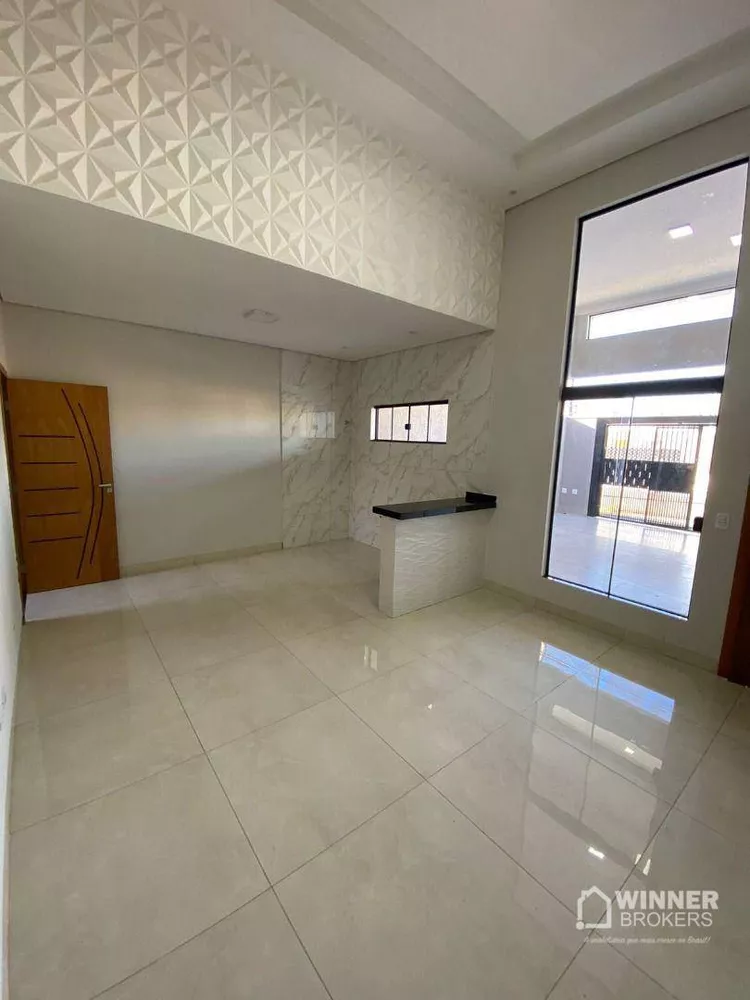 Casa à venda com 3 quartos, 105m² - Foto 4